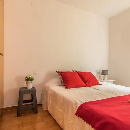 135-apartamento En Cerca Del Mar- Empurialola Apartment *